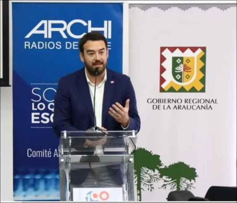 Gobernador Luciano Rivas Participo del aniversario de los 100 años de Radio en Chile