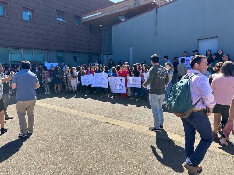 FUNCIONARIOS MUNICIPALES PROTESTAN Y ESPERAN QUE LA AUTORIDAD DE GOBIERNO ADMINISTRE MEDIDAS DE SEGURIDAD