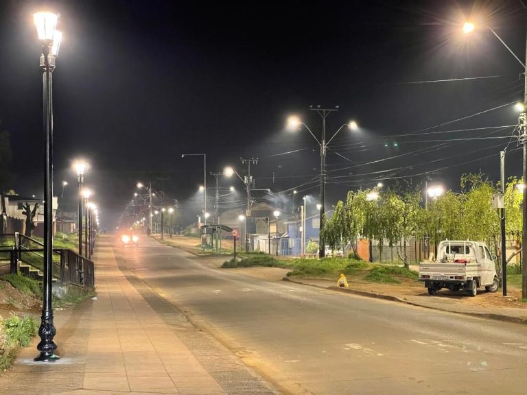 NUEVA ILUMINACIÓN LED    EN  AVENIDA MARTA GONZÁLEZ