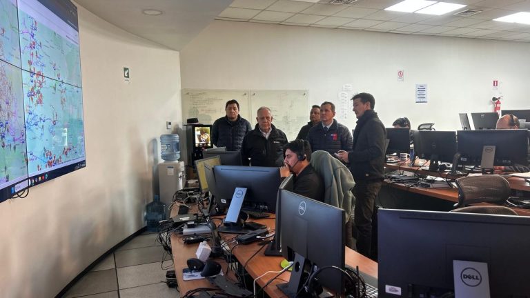 Autoridades regionales visitan oficinas de Frontel en Temuco y Angol para monitorear trabajo ante emergencia climática